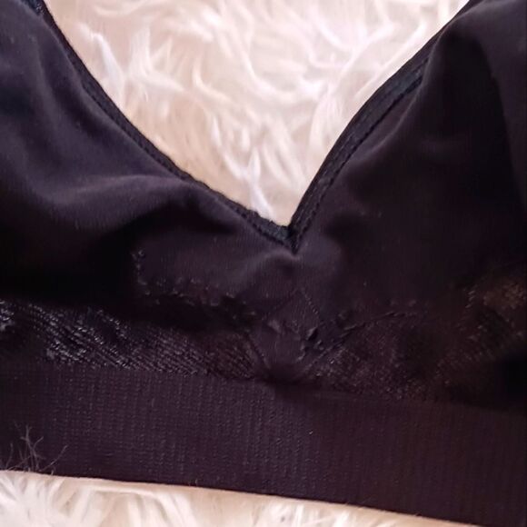 HANES Wirefree Bra SMALL Black - Picture 2 of 6